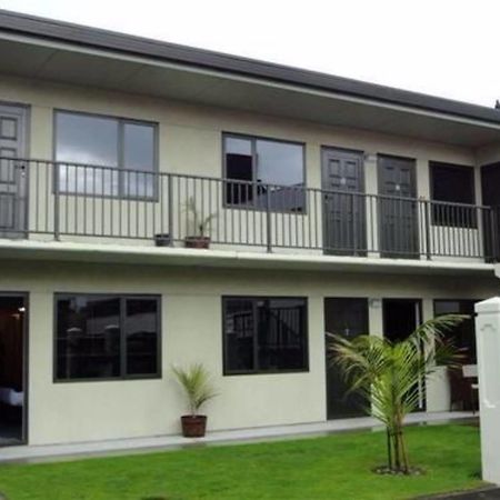 Asure Abode On Courtenay Motor Inn นิวพลีมัธ ภายนอก รูปภาพ