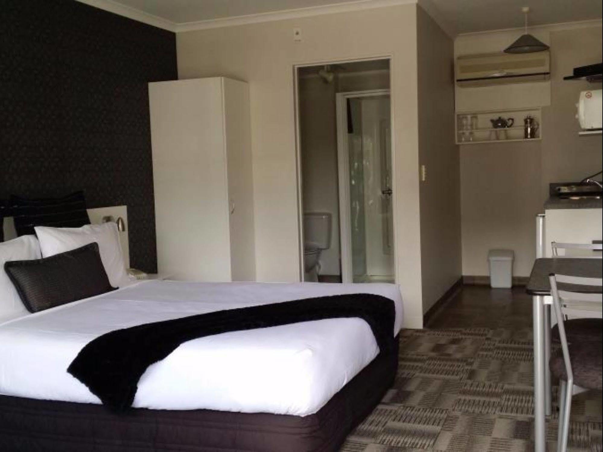 Asure Abode On Courtenay Motor Inn นิวพลีมัธ ภายนอก รูปภาพ
