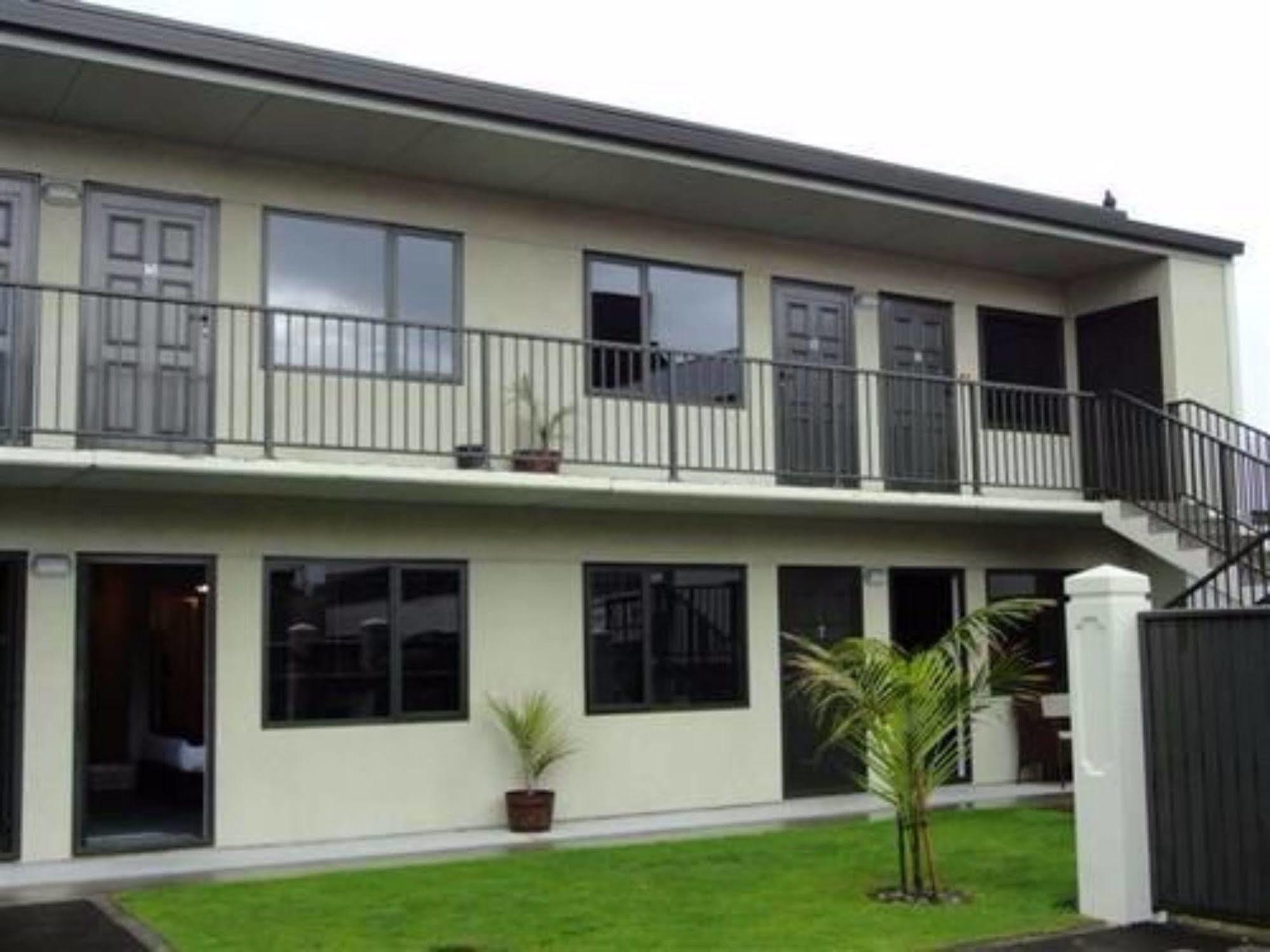 Asure Abode On Courtenay Motor Inn นิวพลีมัธ ภายนอก รูปภาพ