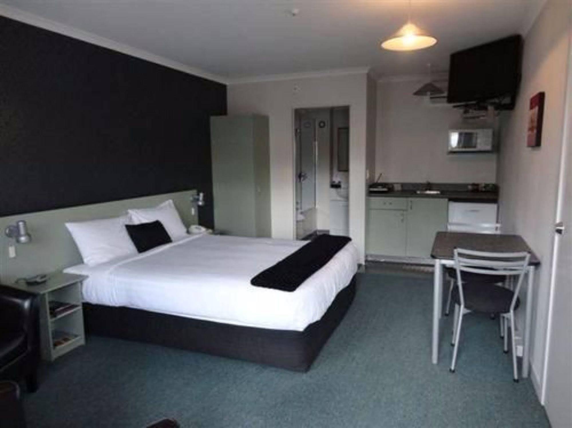 Asure Abode On Courtenay Motor Inn นิวพลีมัธ ภายนอก รูปภาพ